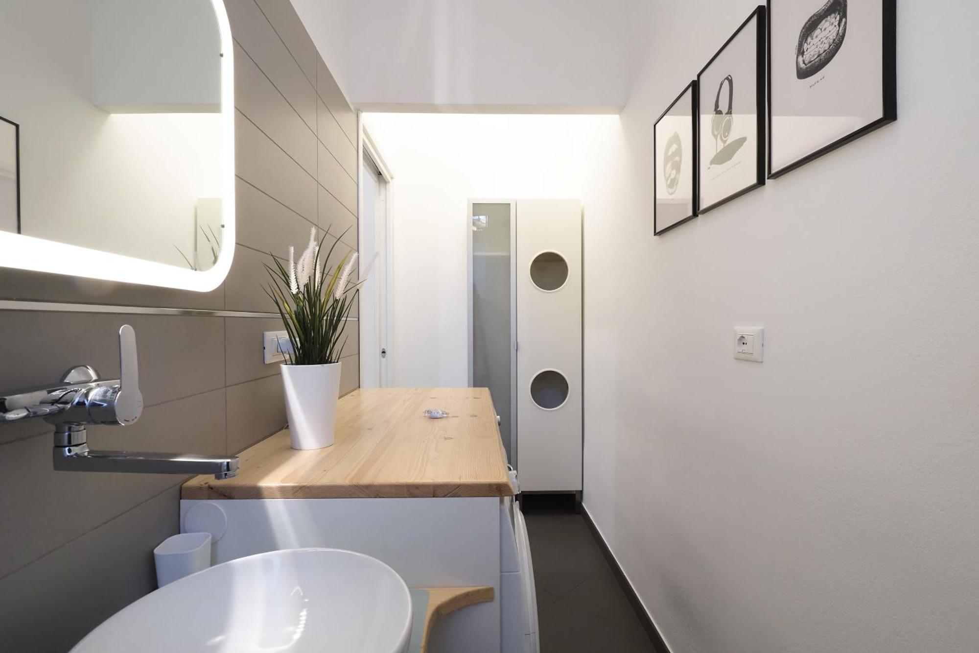 Apartamento Mila Lux Lodi Milán Exterior foto