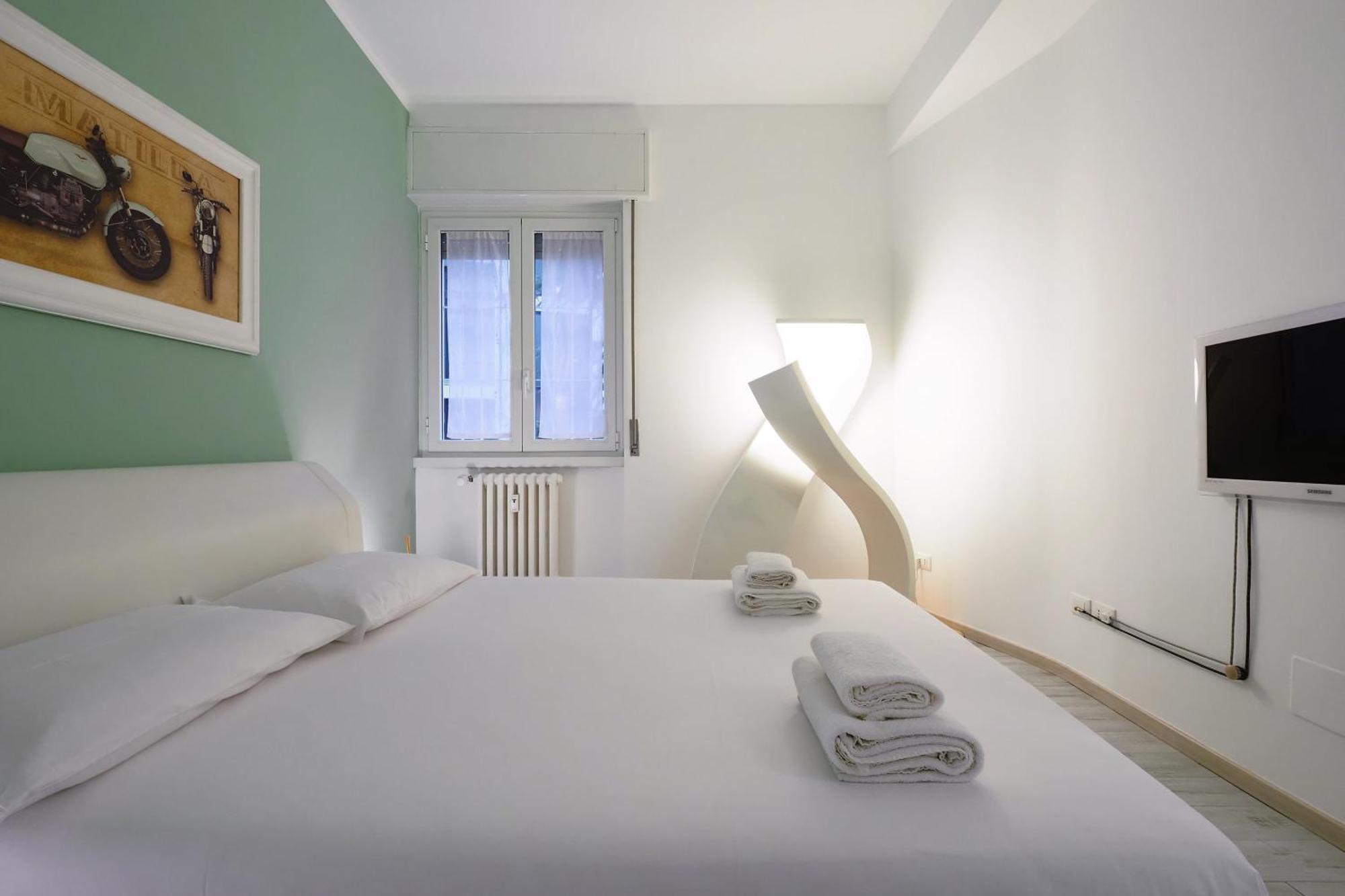 Apartamento Mila Lux Lodi Milán Exterior foto