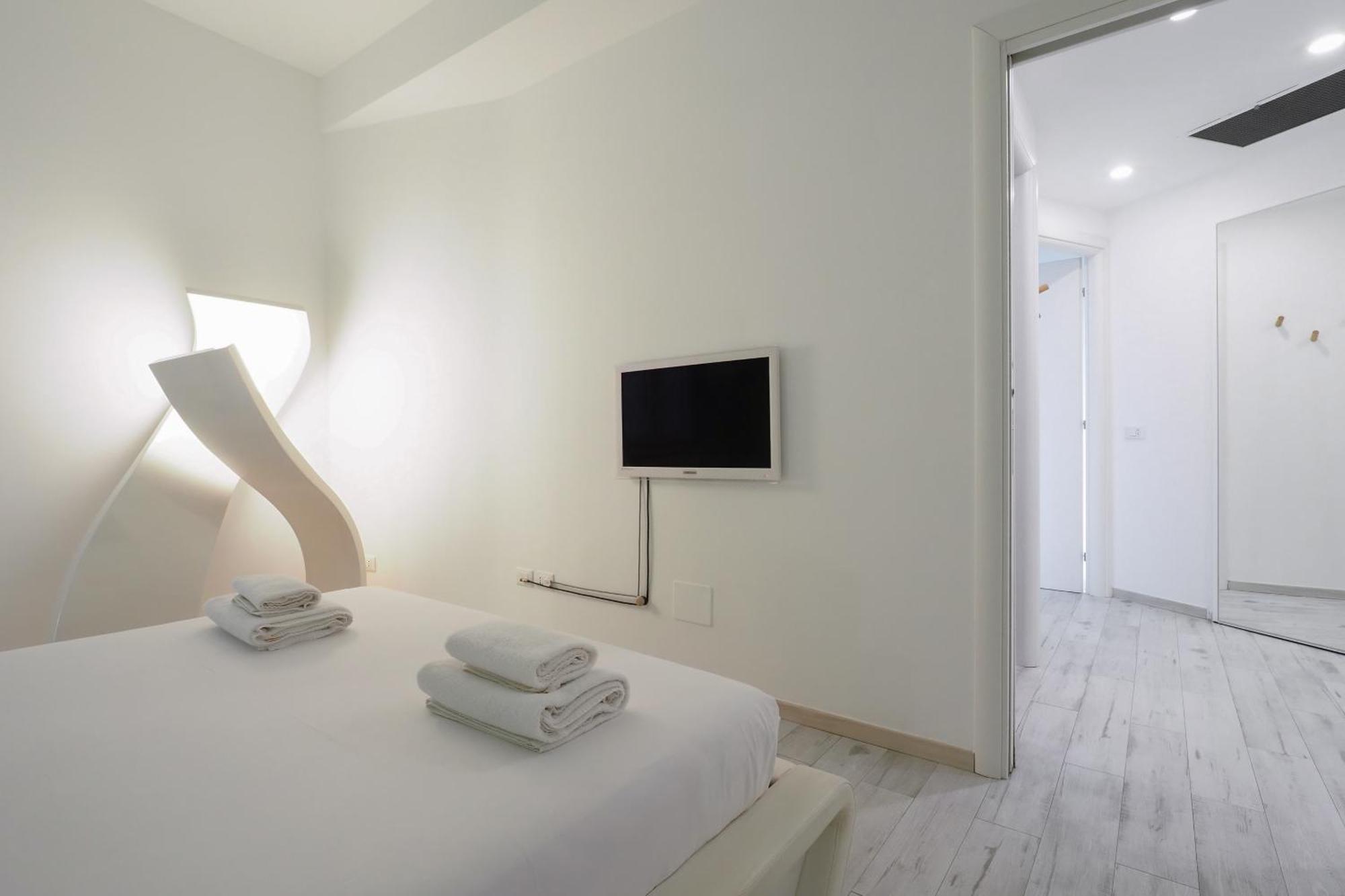 Apartamento Mila Lux Lodi Milán Exterior foto